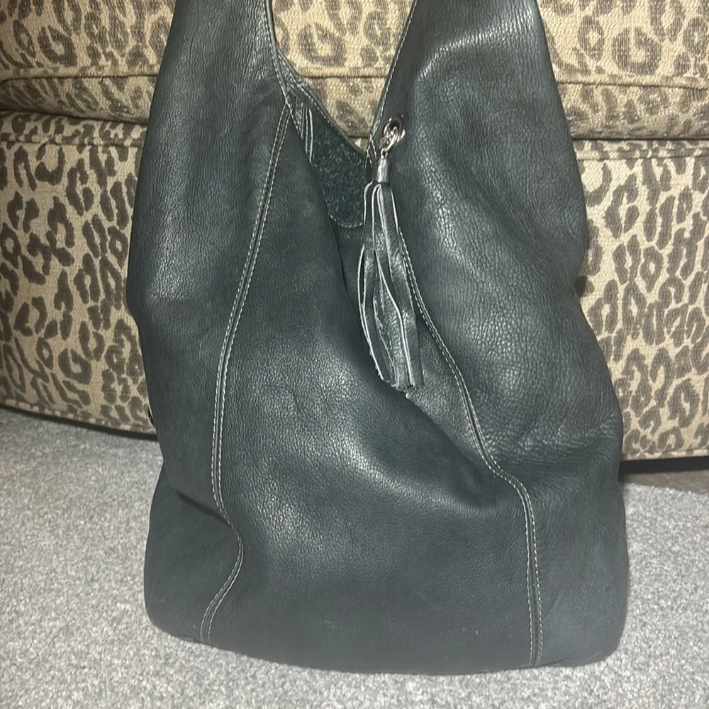 Peruzzi Italian Leather Women's bucket bag dark green creamy soft leather purse